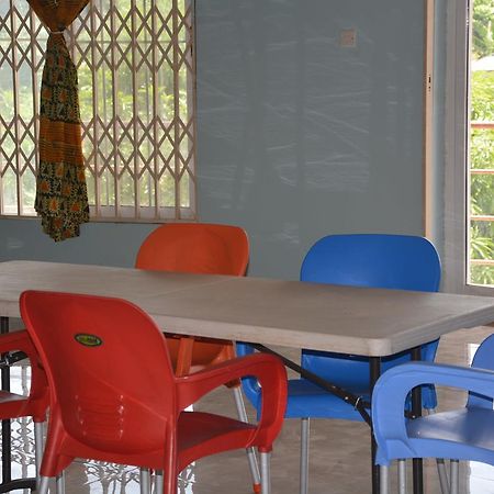 The Accra Backpackers Hostel ภายนอก รูปภาพ
